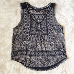 Lucky brand navy sleeveless tank size medium